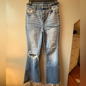 American Eagle Outfitters Curvy Flare Jeans in Medium Blue